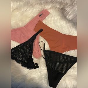small thong bundle